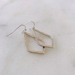 Kendra Scott Sophia Drop Earrings in Silver